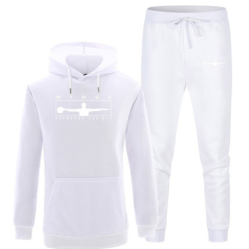 Kvinnors joggingset med modern logotyp och bekväma kängurufickor Mirla-Eva Jonsson