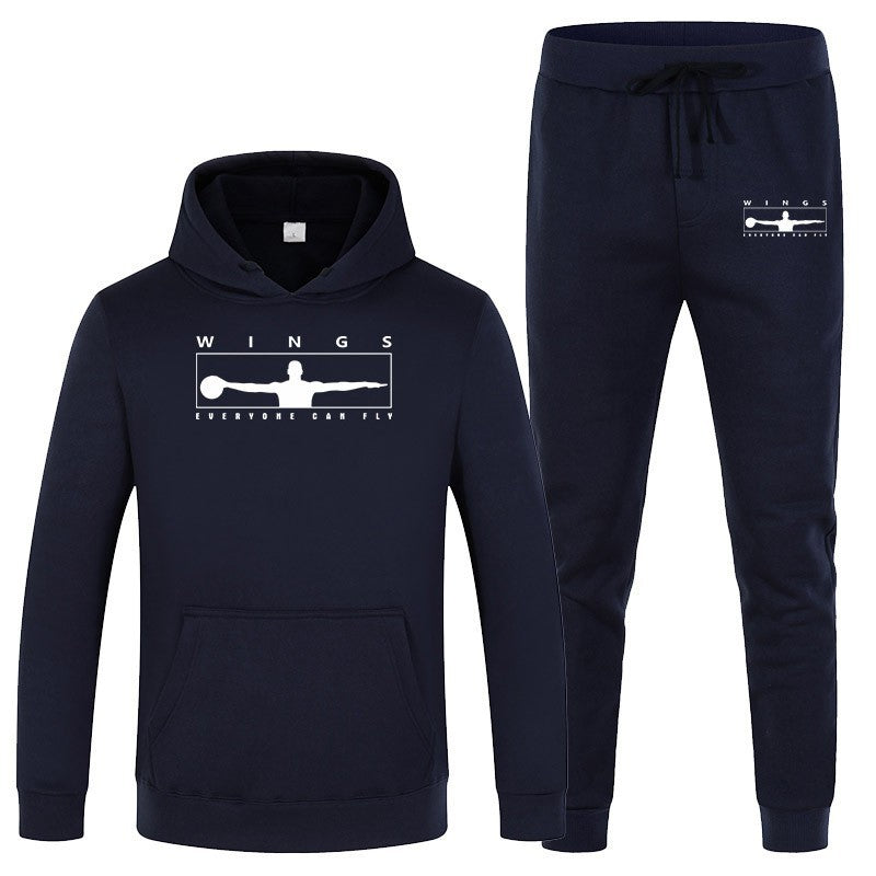 Kvinnors joggingset med modern logotyp och bekväma kängurufickor Mirla-Eva Jonsson