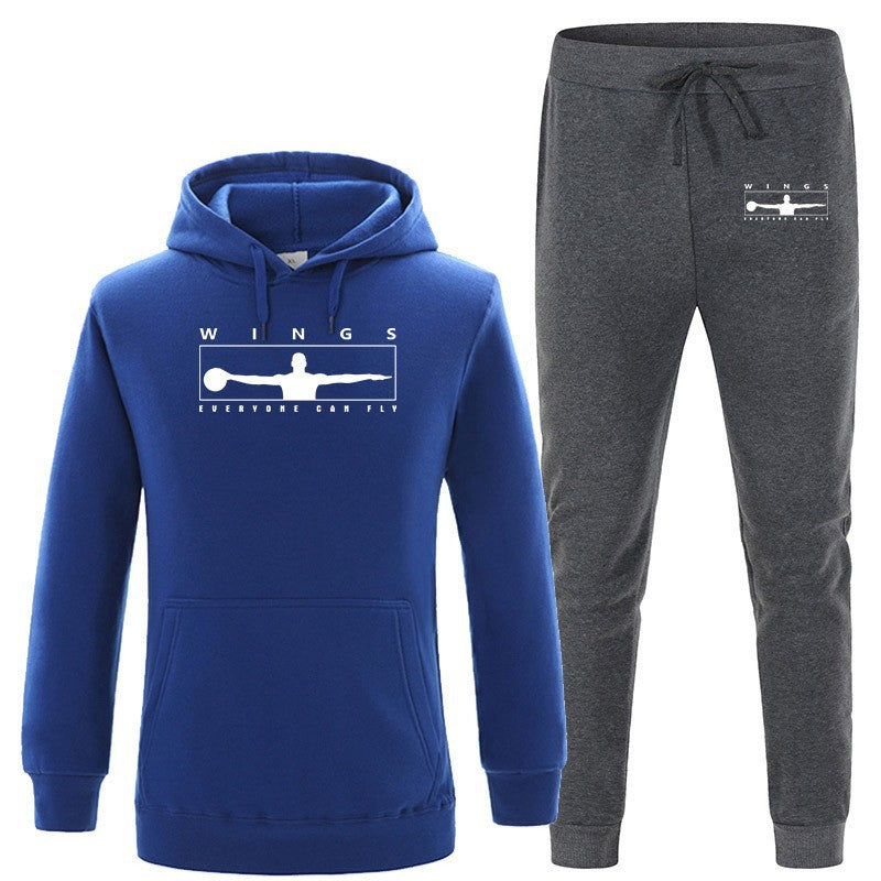 Kvinnors joggingset med modern logotyp och bekväma kängurufickor Mirla-Eva Jonsson