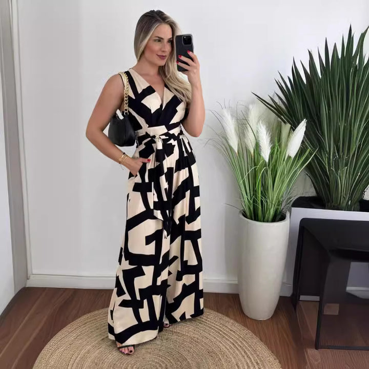 Kvinnors jumpsuit med djup V-ringning och elegant midja Mirla-Eva Jonsson