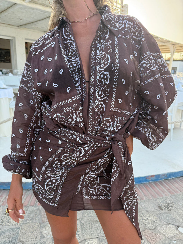 Kvinnors kimonojacka med elegant bandana-look och justerbar design-Eva Jonsson