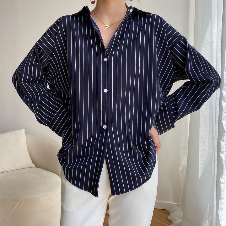 Kvinnors klassiska skjortblus med fina ränder Mirla-Eva Jonsson