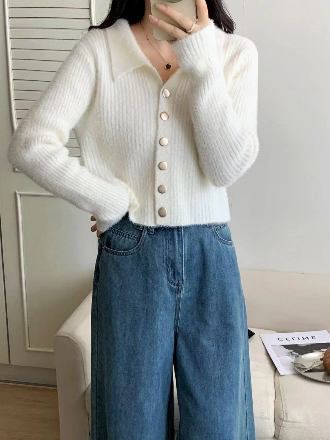 Kvinnors kofta med knappdesign och mjukt material Mirla-Eva Jonsson