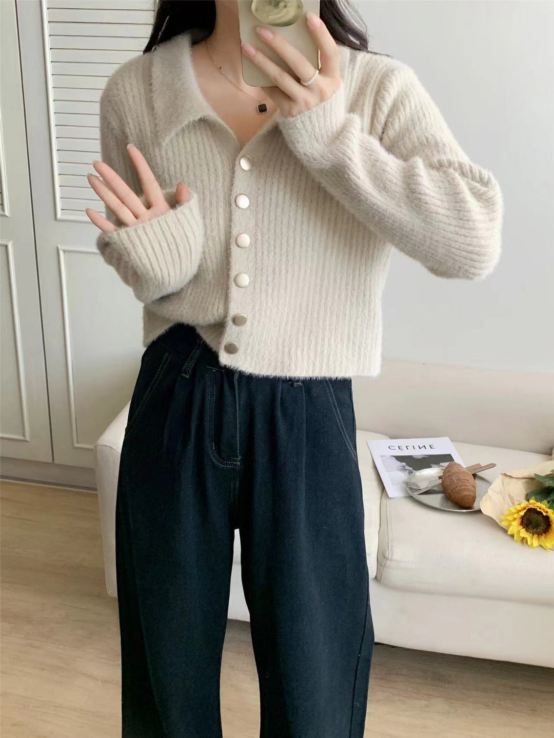 Kvinnors kofta med knappdesign och mjukt material Mirla-Eva Jonsson