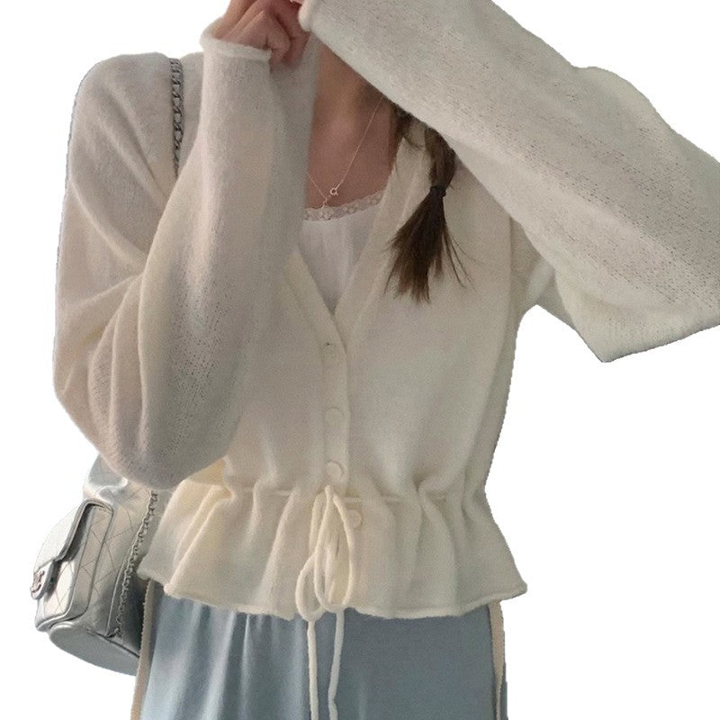 Kvinnors kofta med skräddarsydd design och knytbart bälte Mirla-Eva Jonsson