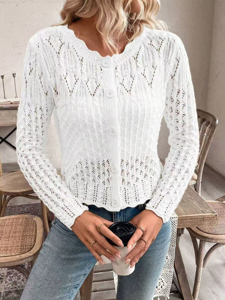 Kvinnors kofta med unik crochetsstruktur och knapplös design Mirla-Eva Jonsson