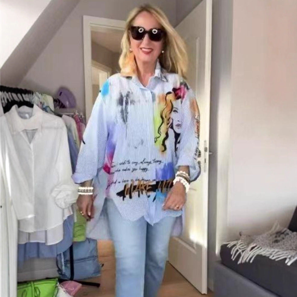 Kvinnors konstnärligt designade oversized blus med unik grafisk design Mirla-Eva Jonsson