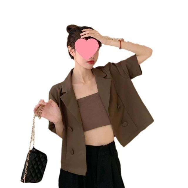 Kvinnors kort blazer med dubbel knappslå och moderiktig skärning-Eva Jonsson
