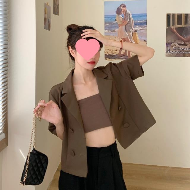 Kvinnors kort blazer med dubbel knappslå och moderiktig skärning-Eva Jonsson