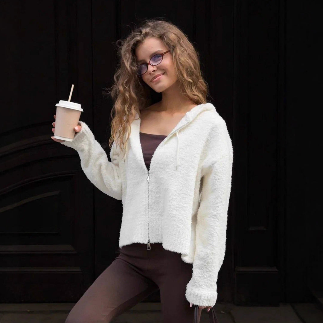 Kvinnors kort fleece-pullover med dragkedja och huva Mirla-Eva Jonsson