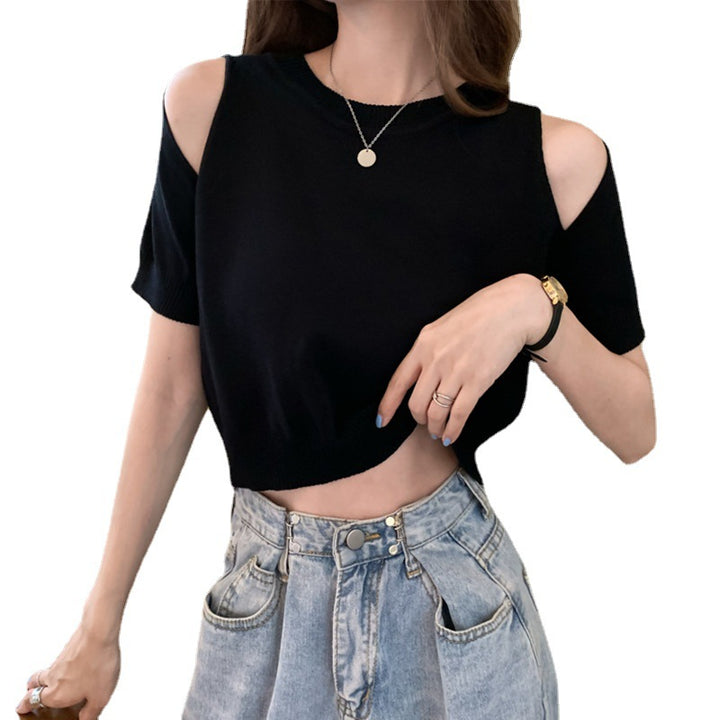 Kvinnors kort topp med off-shoulder design och modern stickad mönster-Eva Jonsson