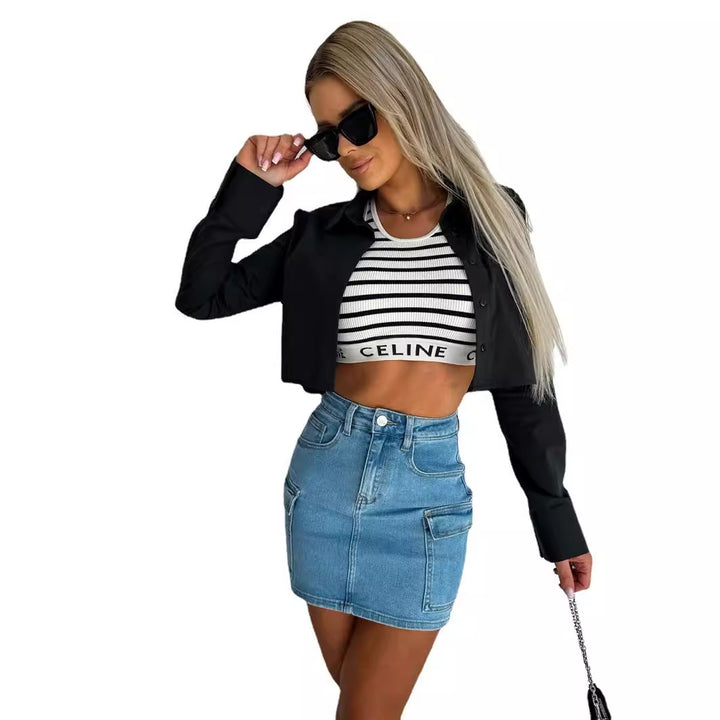 Kvinnors korta jacka med en elegant skärning och modetrender Mirla-Eva Jonsson