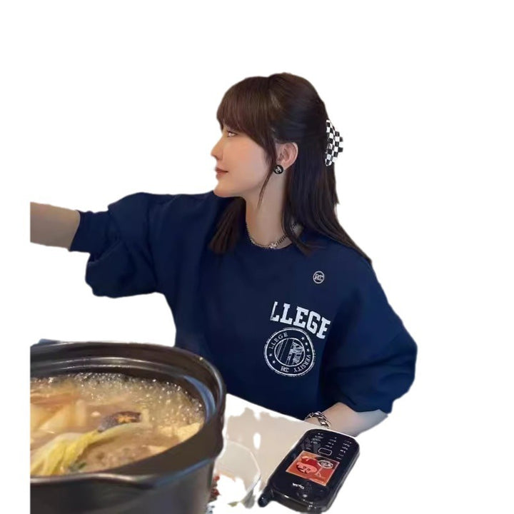 Kvinnors korta sweatshirt med överstor passform Mirla-Eva Jonsson
