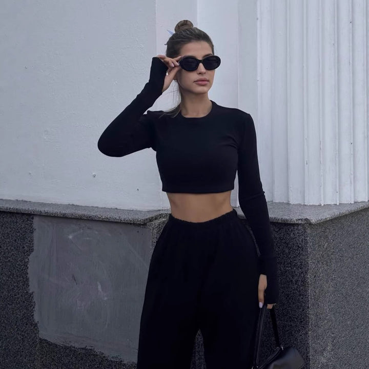 Kvinnors kortad fleece topp med vida byxor Mirla-Eva Jonsson