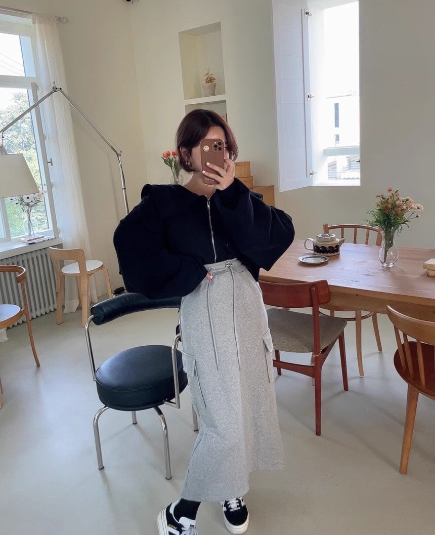 Kvinnors kortad sweatjacka med stor krage Mirla-Eva Jonsson