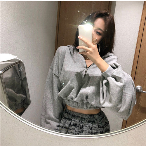 Kvinnors kortad sweatshirt-jacka med halv-hög krage Mirla-Eva Jonsson