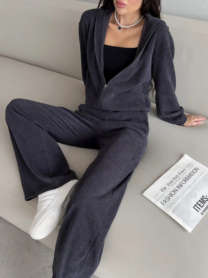 Kvinnors kortad sweatshirt med dragkedja och elastisk midja Mirla-Eva Jonsson
