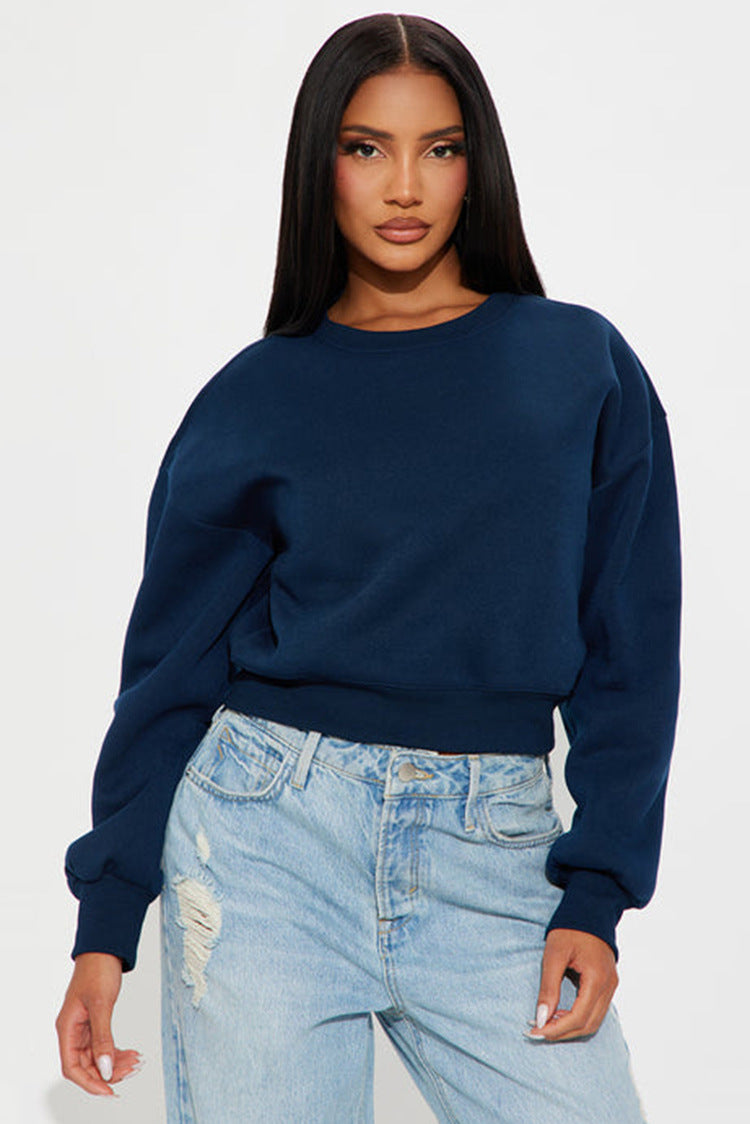 Kvinnors kortad sweatshirt med sänkt axel och bred fåll Mirla-Eva Jonsson
