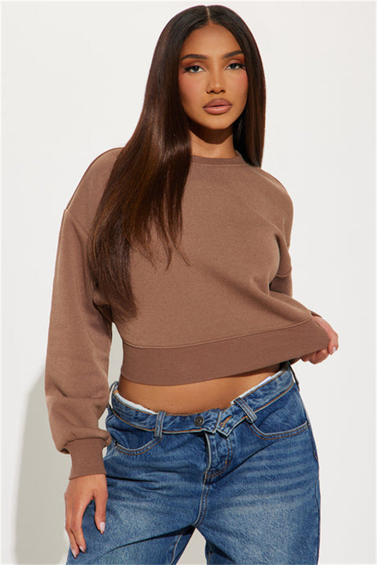 Kvinnors kortad sweatshirt med sänkt axel och bred fåll Mirla-Eva Jonsson