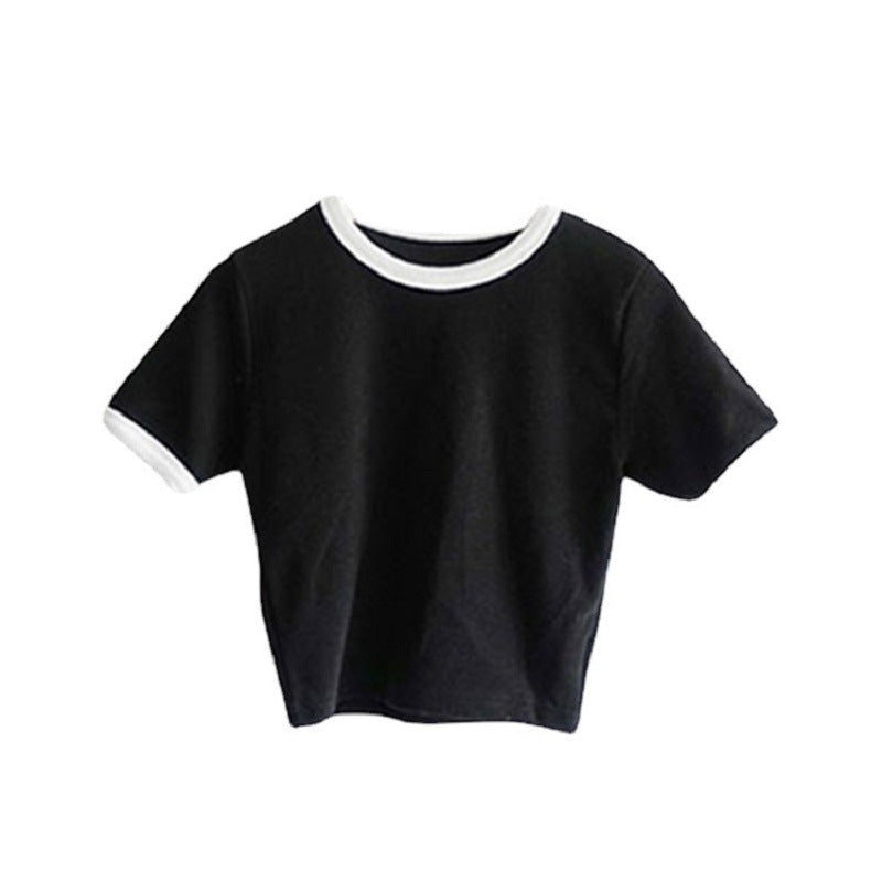 Kvinnors kortärmad T-shirt med kontrasterande ärmslut och avslappnad passform-Eva Jonsson