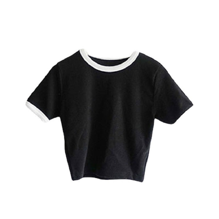 Kvinnors kortärmad T-shirt med kontrasterande ärmslut och avslappnad passform-Eva Jonsson