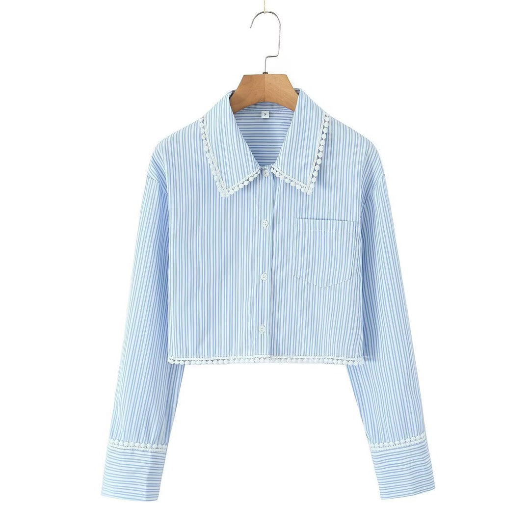 Kvinnors kortärmad blus med eleganta spetsdetaljer Mirla-Eva Jonsson