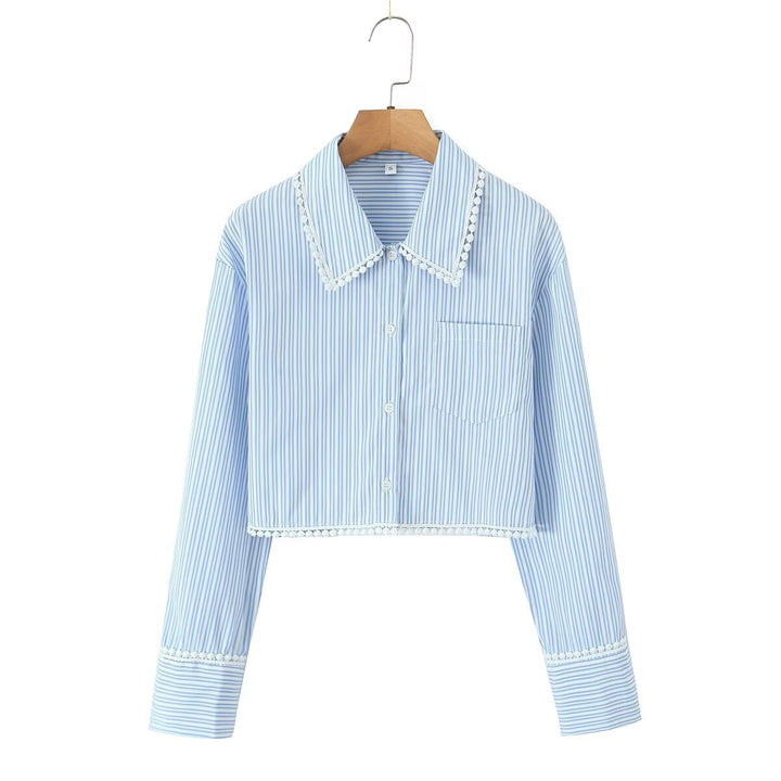 Kvinnors kortärmad blus med eleganta spetsdetaljer Mirla-Eva Jonsson