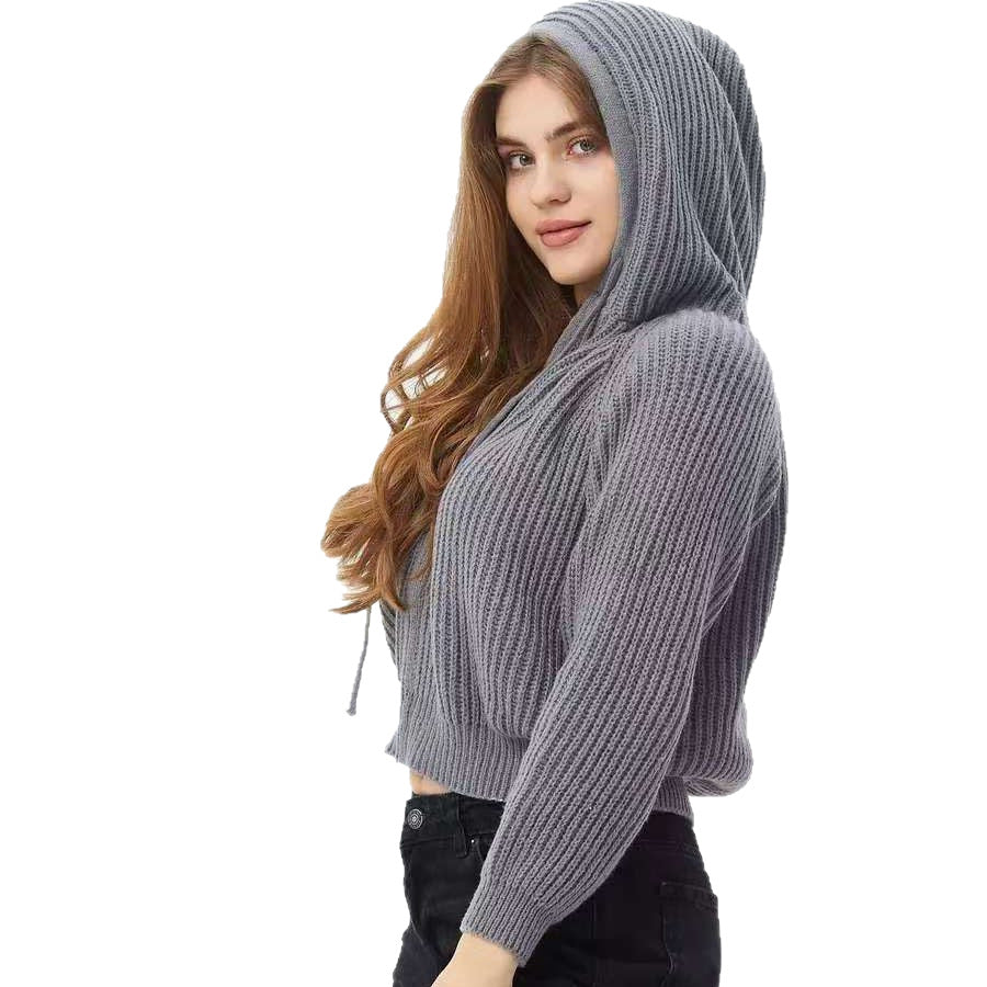 Kvinnors kortärmad hoodie i mjukt ribbat material med praktiska dragsnören Mirla-Eva Jonsson