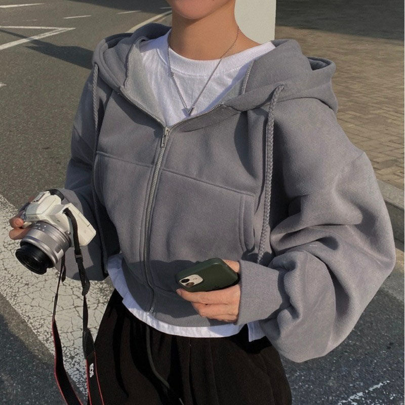 Kvinnors kortärmad hoodie med dragkedja och avslappnad stil-Eva Jonsson