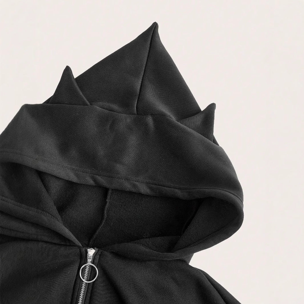 Kvinnors kortärmad hoodie med innovativ dragkedja och voluminösa ärmar Mirla-Eva Jonsson