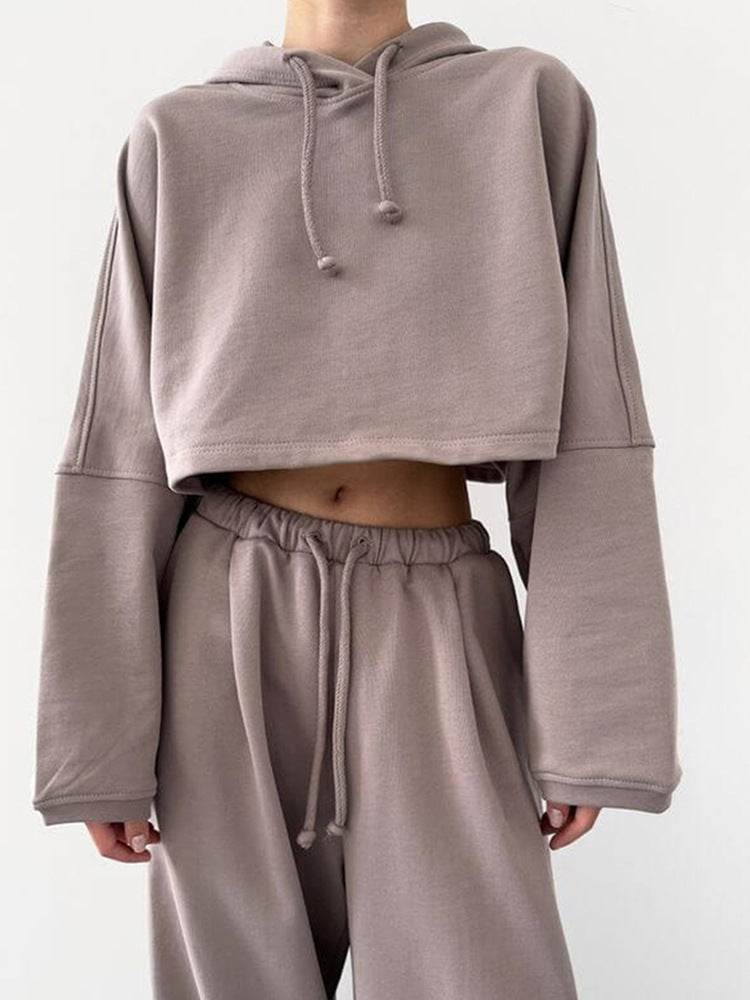 Kvinnors kortärmad hoodie med vida ärmar Mirla-Eva Jonsson