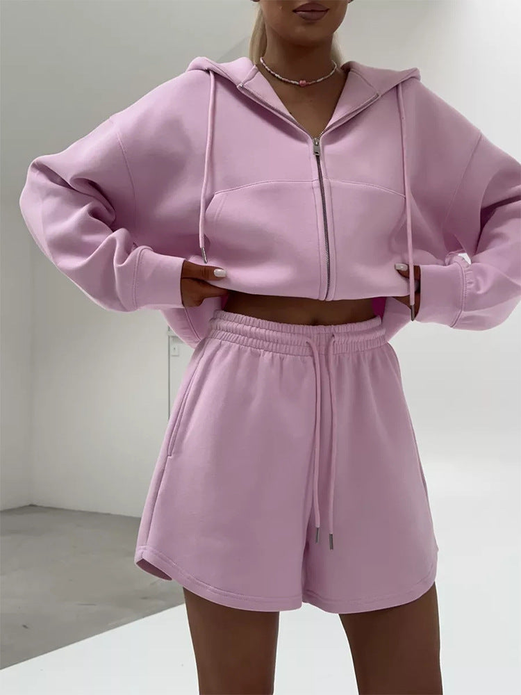 Kvinnors kortärmad hoodie och kort jogger set Mirla-Eva Jonsson