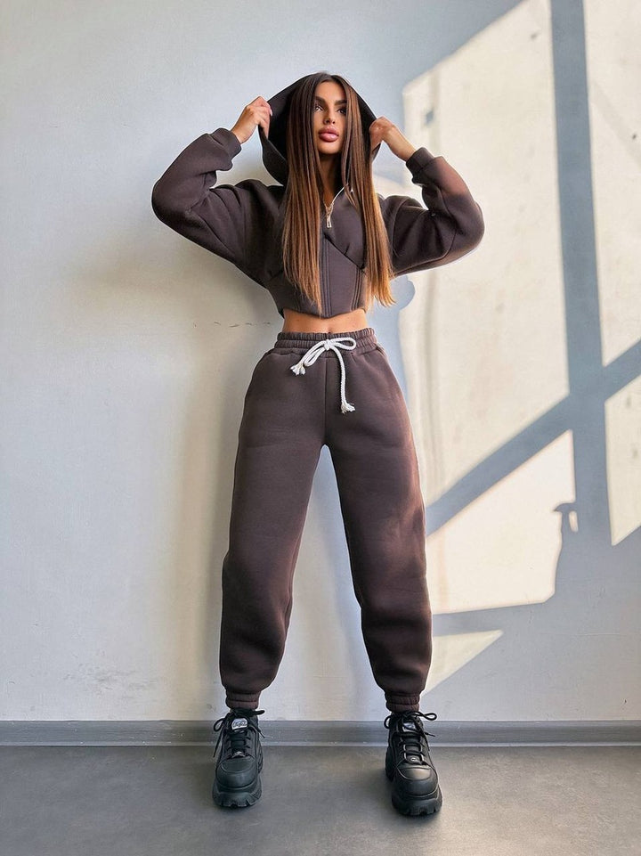 Kvinnors kortärmad sweatshirt-set med hög krage och justerbart midjeband Mirla-Eva Jonsson