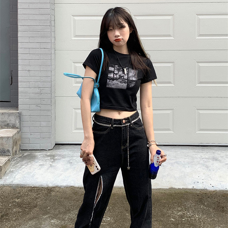Kvinnors kortärmad t-shirt med kreativ grafisk design Mirla-Eva Jonsson