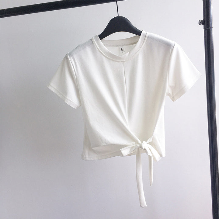 Kvinnors kortärmad t-shirt med sidoknut och avslappnad passform-Eva Jonsson