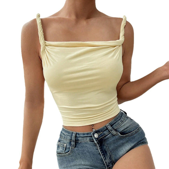 Kvinnors kroppsnära topp med stilfull drapering och off-shoulder design Mirla-Eva Jonsson