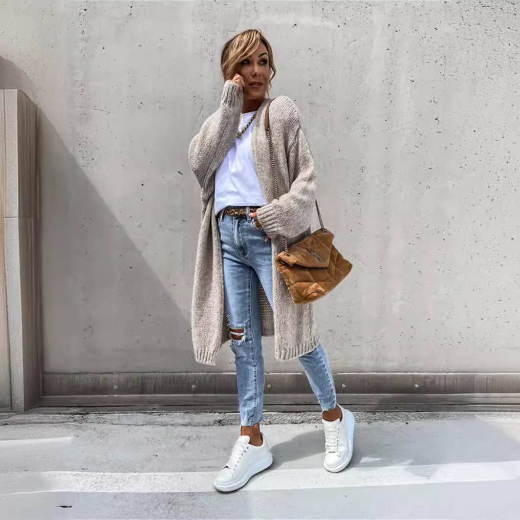 Kvinnors lång cardigan med en avslappnad passform och mjuka texturer Mirla-Eva Jonsson
