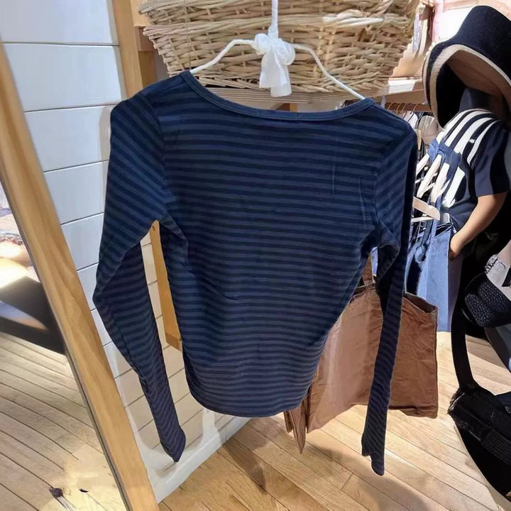 Kvinnors långärmad Henley skjorta med fina ränder Mirla-Eva Jonsson