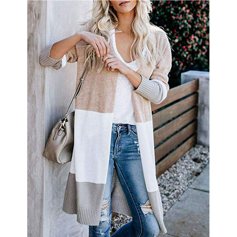 Kvinnors långärmad cardigan i modern färgblockdesign Mirla-Eva Jonsson