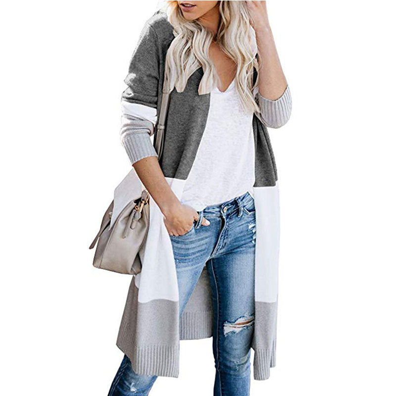 Kvinnors långärmad cardigan i modern färgblockdesign Mirla-Eva Jonsson