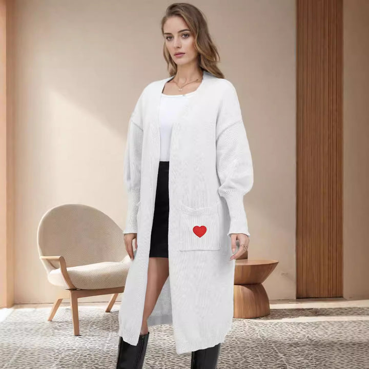 Kvinnors långärmad cardigan med hjärtan och öppna fickor Mirla-Eva Jonsson