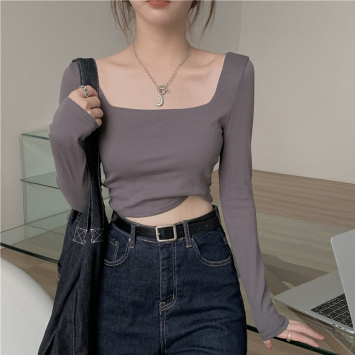Kvinnors långärmad crop top med elegant fyrkantig halsringning och smickrande passform-Eva Jonsson