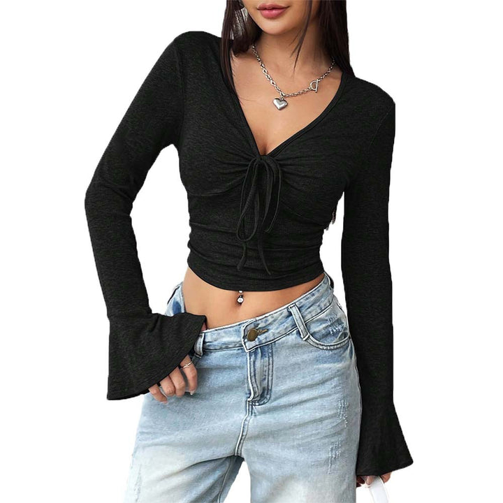 Kvinnors långärmad crop top med raffinerad knutdesign Mirla-Eva Jonsson