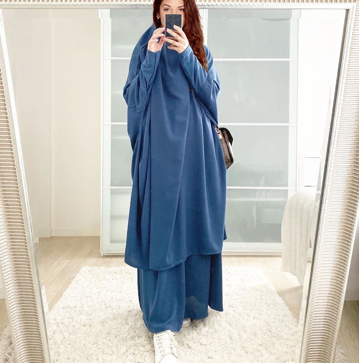 Kvinnors långärmad kaftan med elegant snitt och bred design Mirla-Eva Jonsson