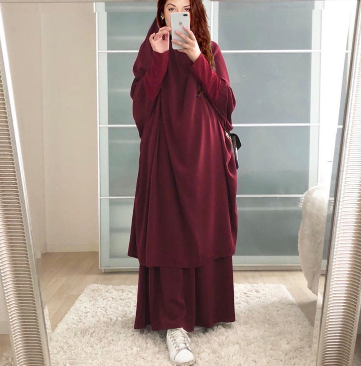 Kvinnors långärmad kaftan med elegant snitt och bred design Mirla-Eva Jonsson