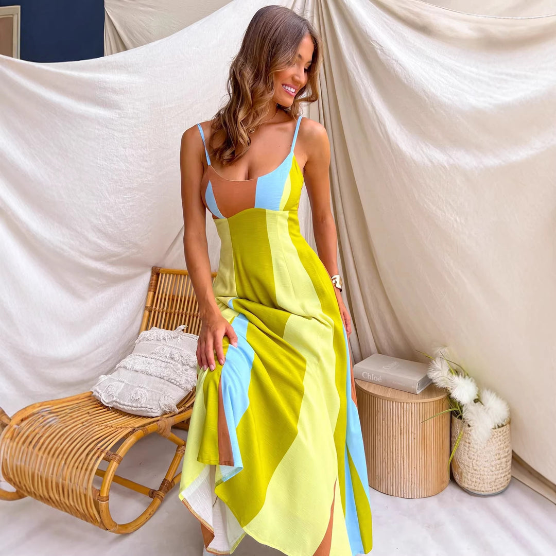 Kvinnors långärmad klänning med sidoklyvning och elegant draperingseffekt Mirla-Eva Jonsson