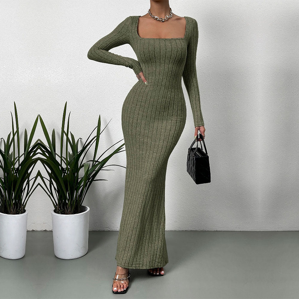 Kvinnors långärmad maxiklänning i elegant ribbdesign Mirla-Eva Jonsson