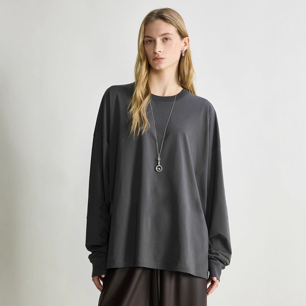 Kvinnors långärmad skjorta i minimalistisk design Mirla-Eva Jonsson