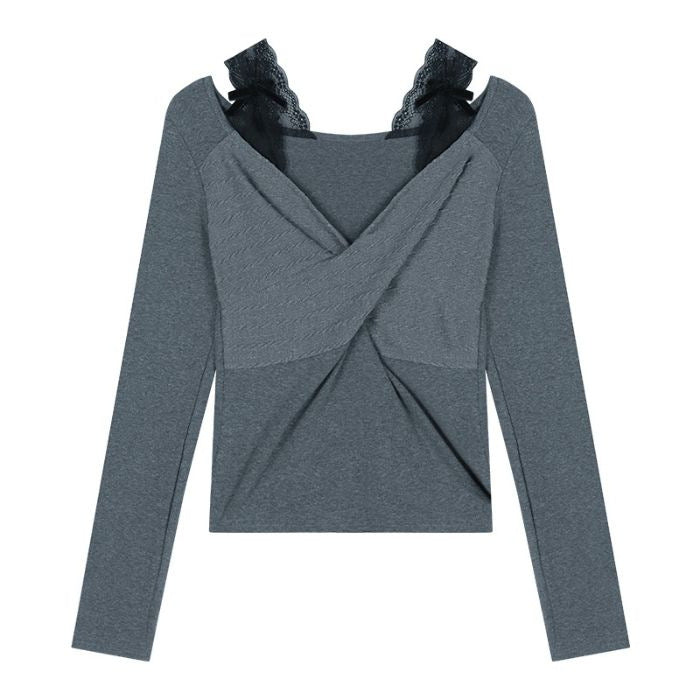 Kvinnors långärmad skjorta med elegant drapering och spetsdetaljer Mirla-Eva Jonsson