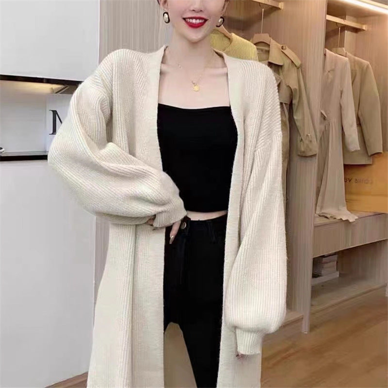 Kvinnors långärmad stickad cardigan med mjukt och voluminöst material Mirla-Eva Jonsson